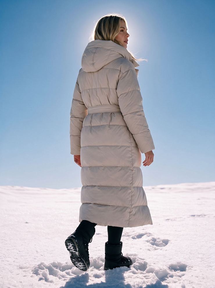 Пуховик женский зимний LAWINTER, молочный, модель 83451