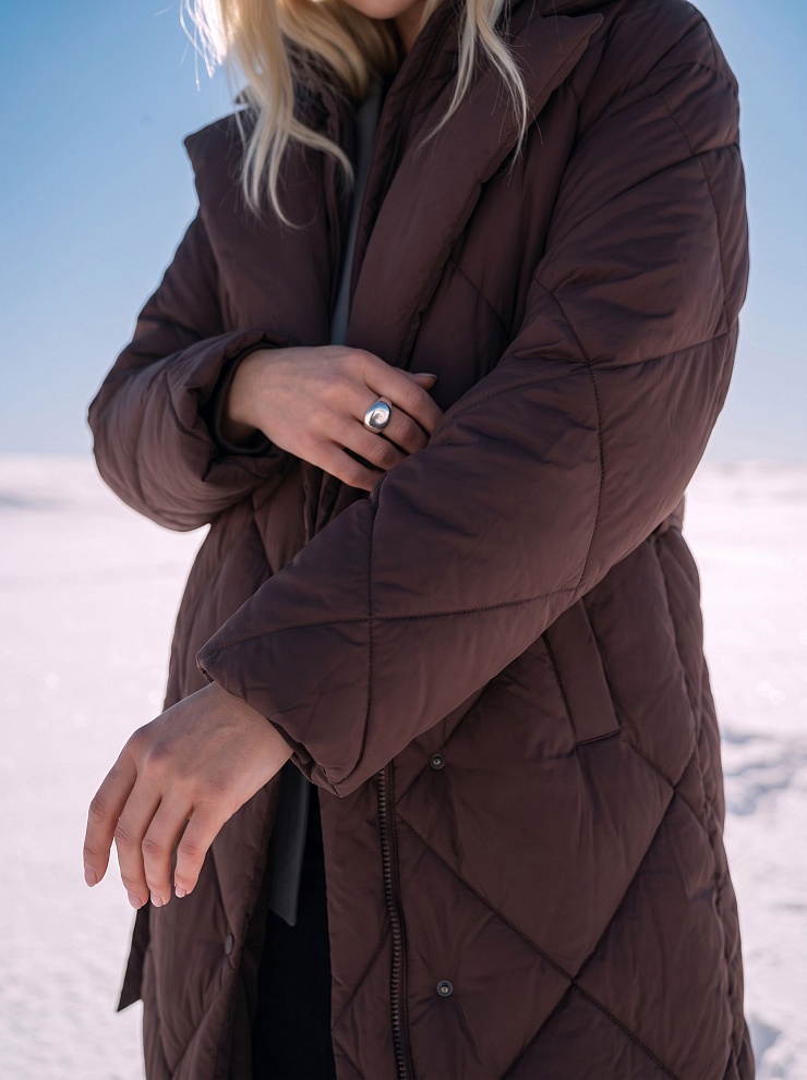 Пуховик женский зимний LAWINTER, коричневый, модель 85385
