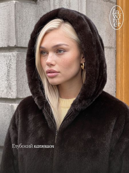 Шуба женская зимняя LAWINTER, коричневая, модель 56200