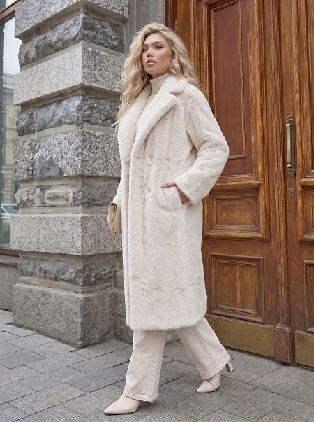 Шуба женская зимняя LAWINTER, молочная, модель 55845
