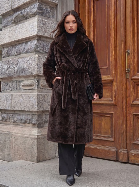 Шуба женская зимняя LAWINTER, коричневая, модель 55845